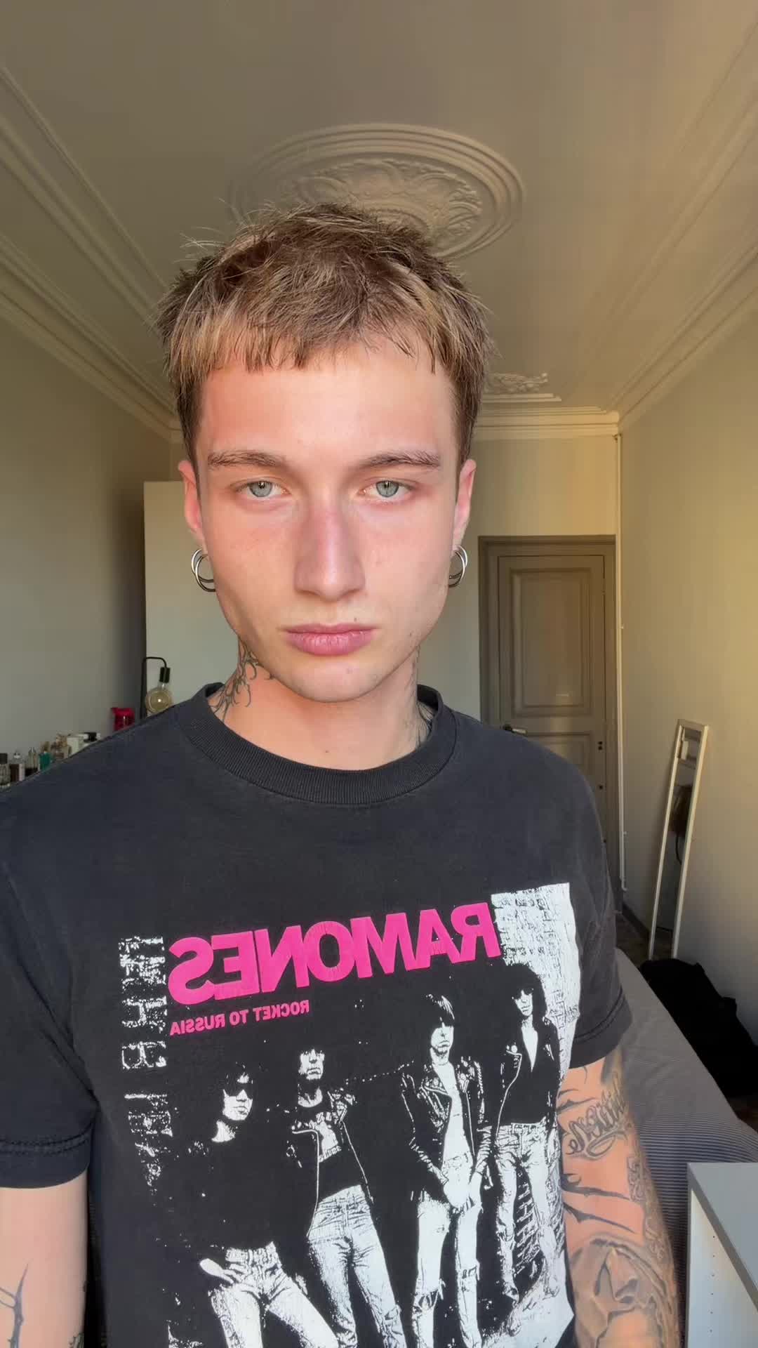 @Gia