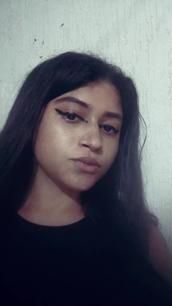 @Lara💘