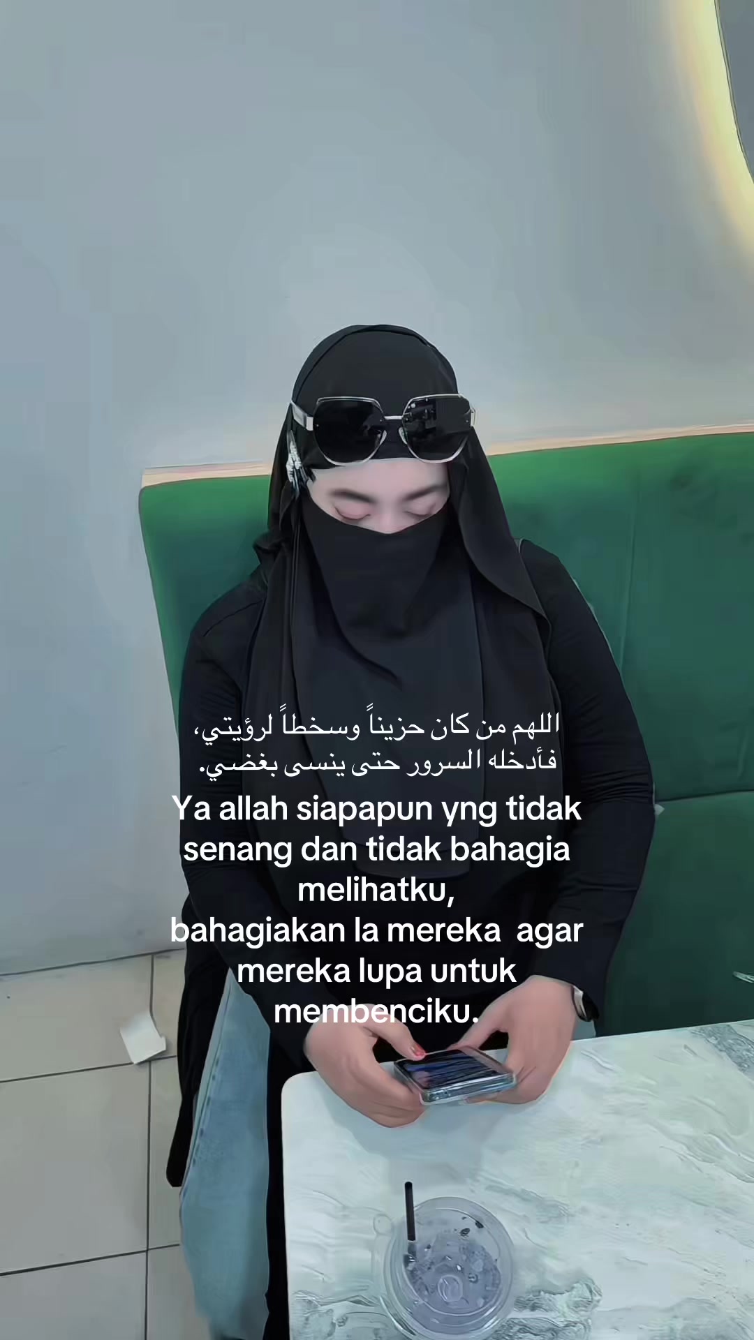 @AV🕊️