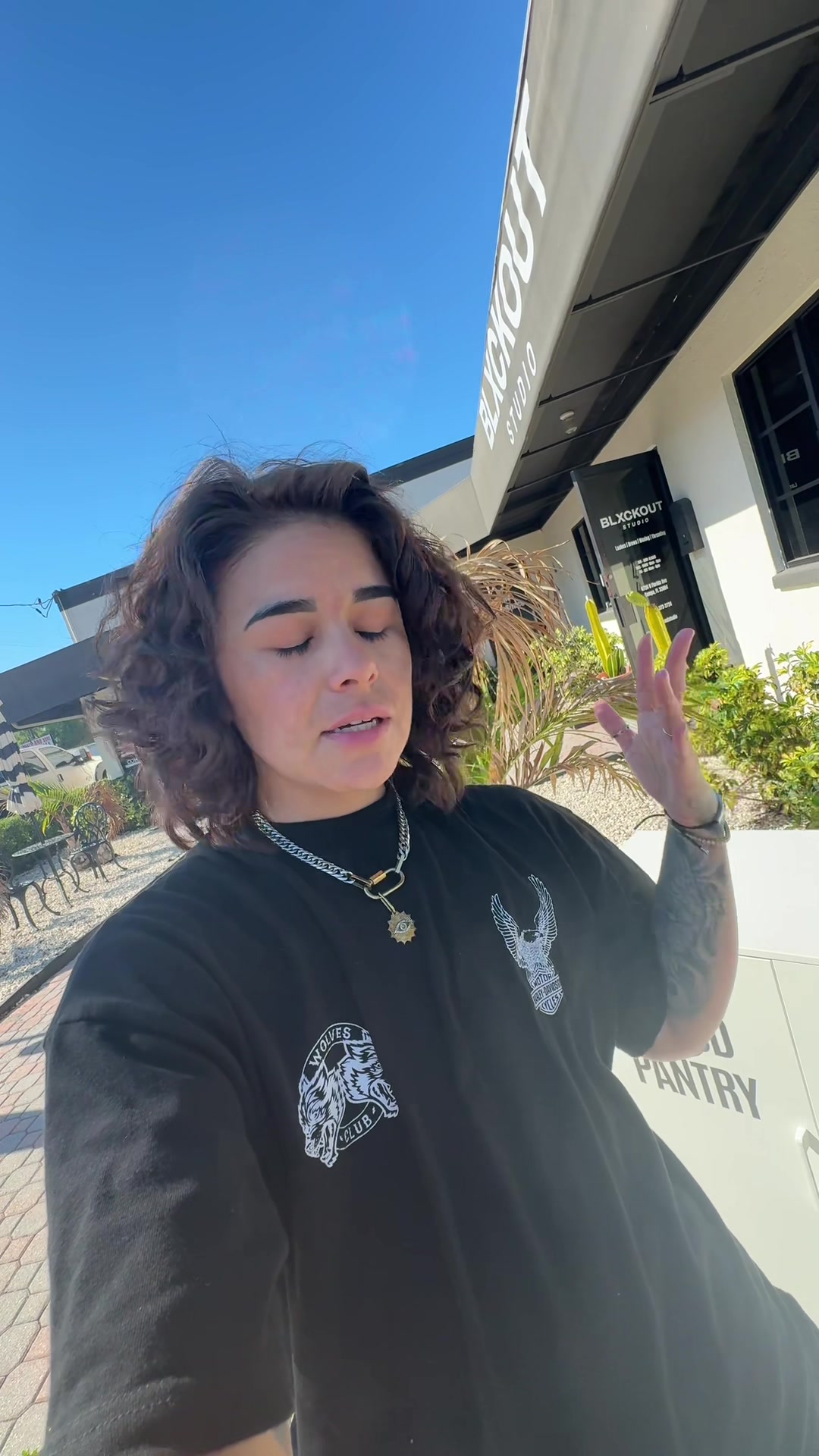 @Theebooblessbabe