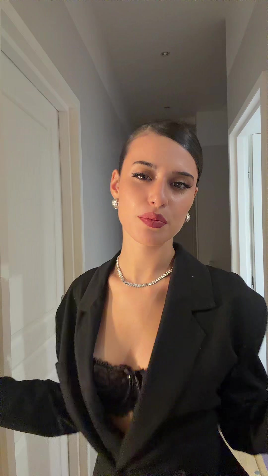 @𝐄𝐯𝐚𝐧𝐞𝐬𝐜𝐞𝐧𝐜𝐞