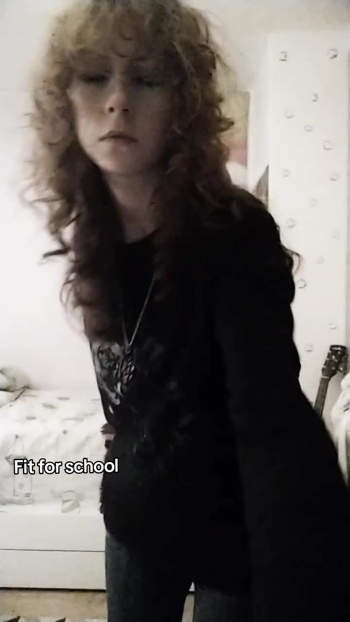 @•⸸•