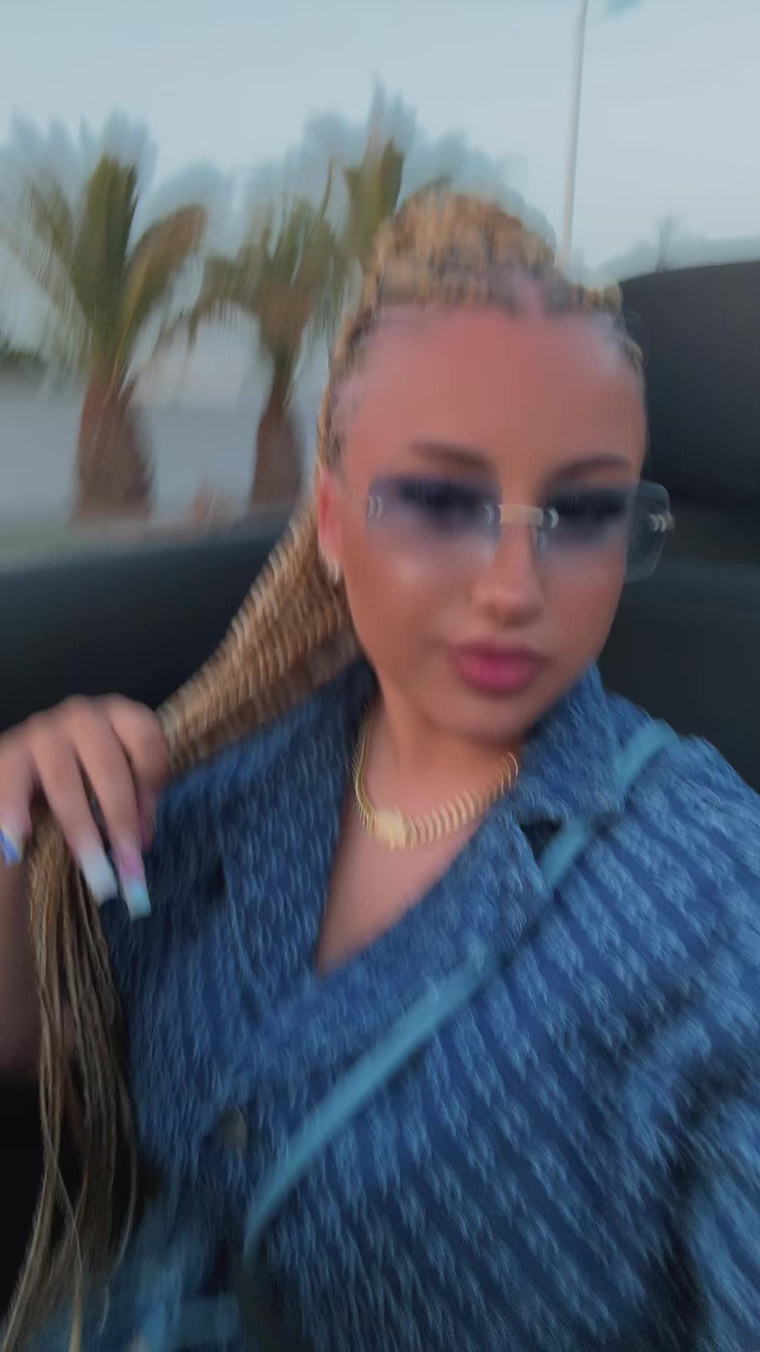 @𝐿𝑜𝑙𝑎 𝑅𝑜𝑑𝑟𝑖𝑔𝑢𝑒𝑧