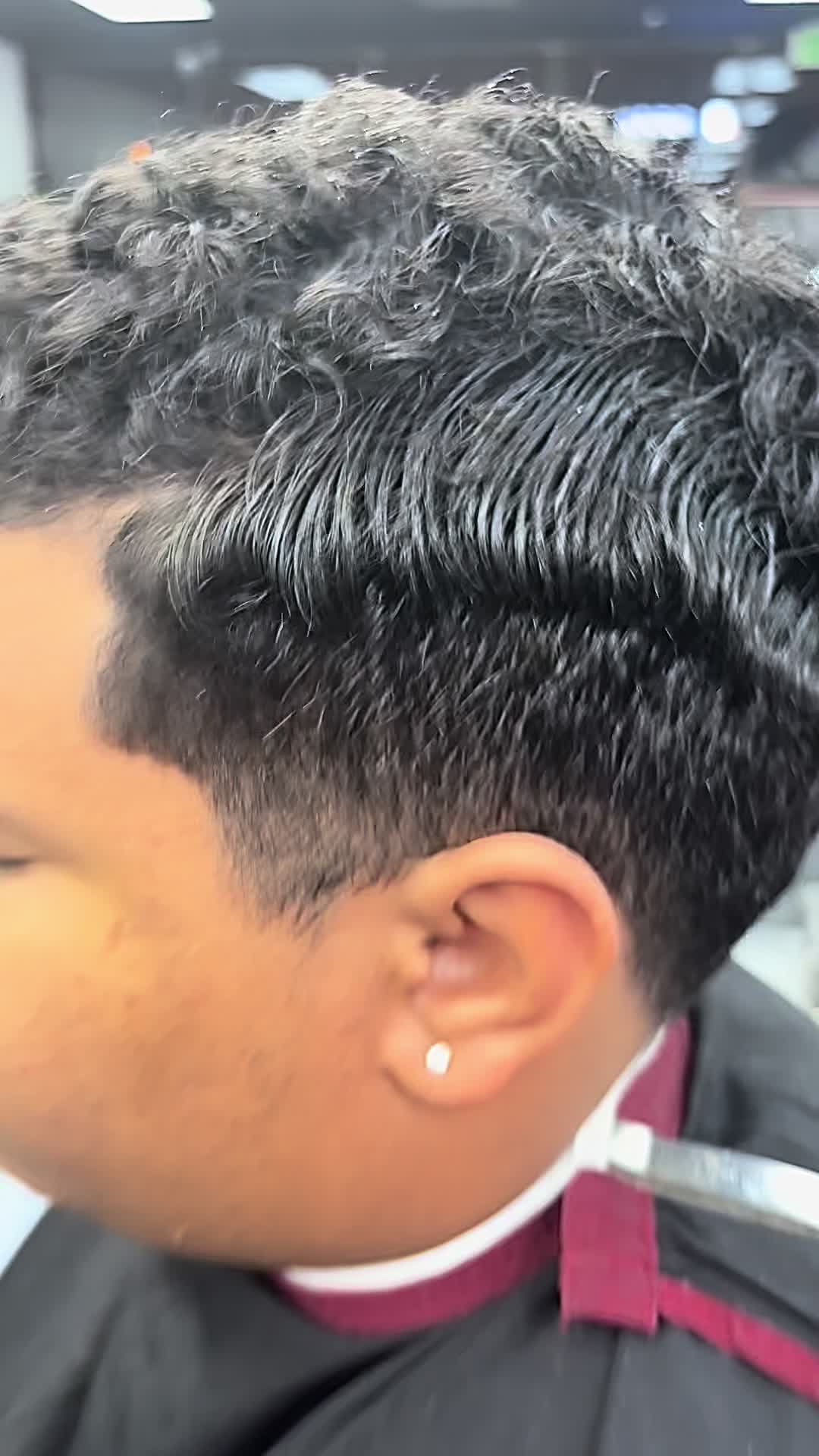 @ThePrettyBarber_Cris