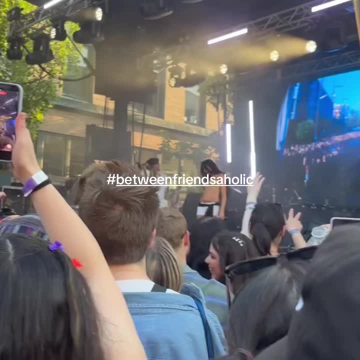 @eyesonbtwnfriends