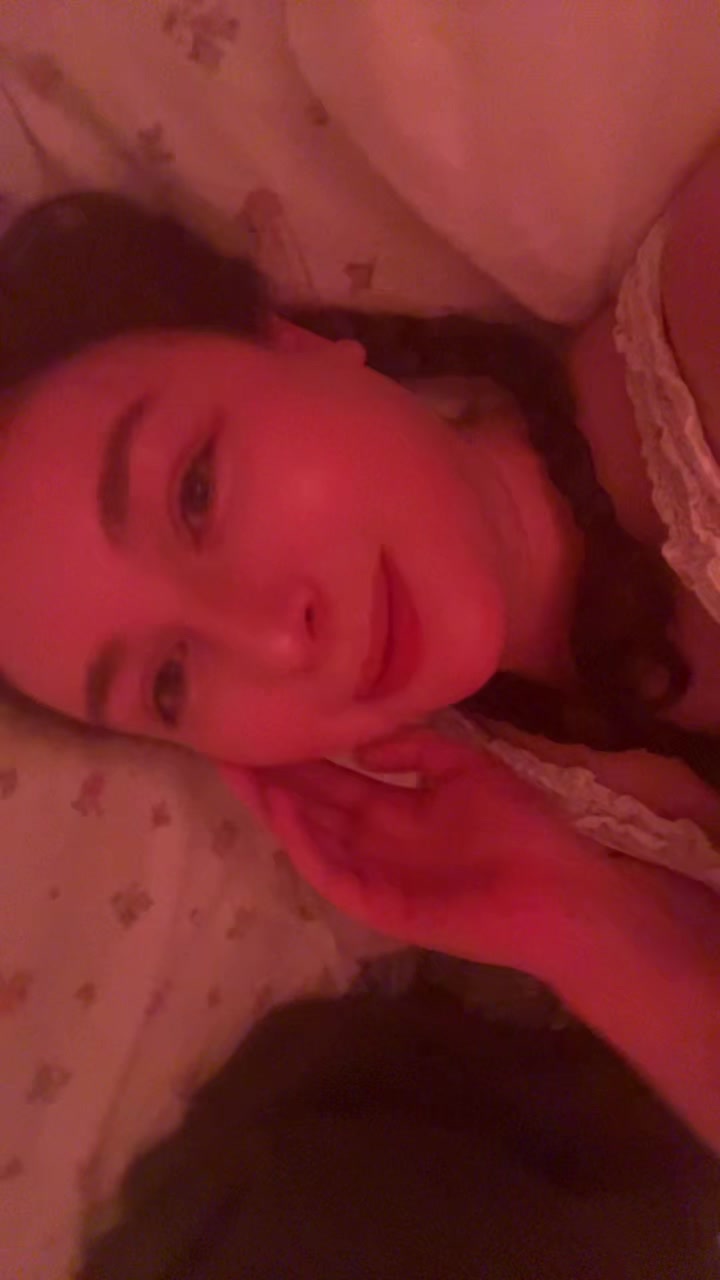 @Amber_petite_fawn