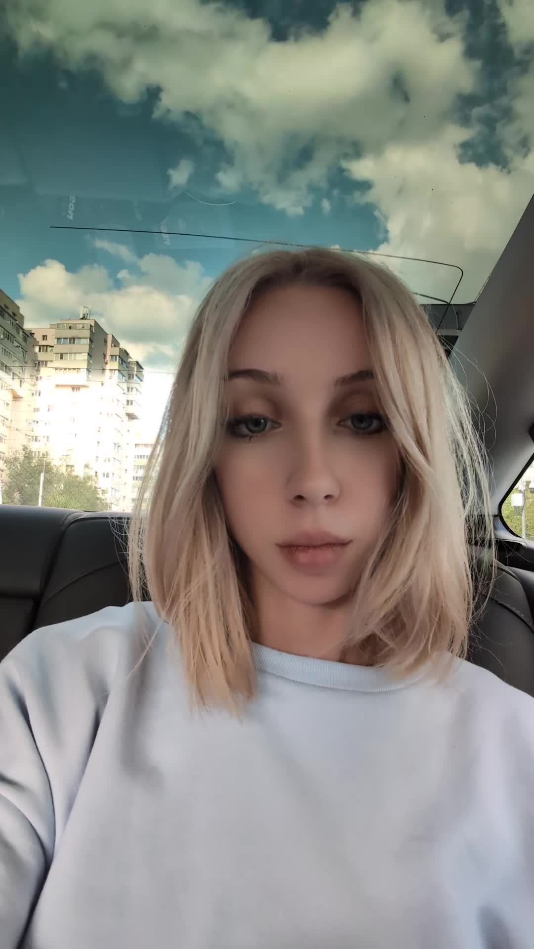 @Sonyaxox