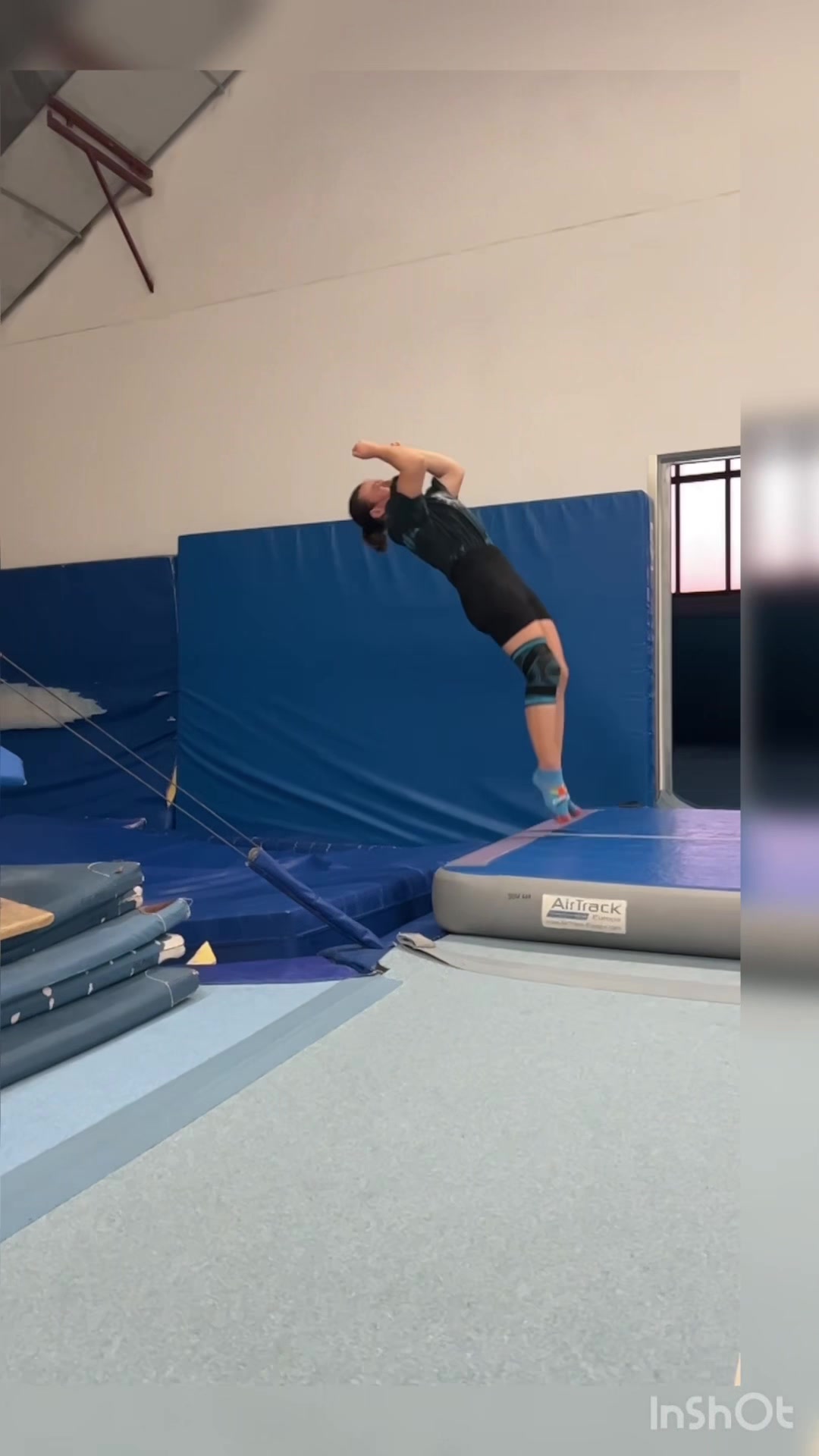 @Jana🤸🏻♂️