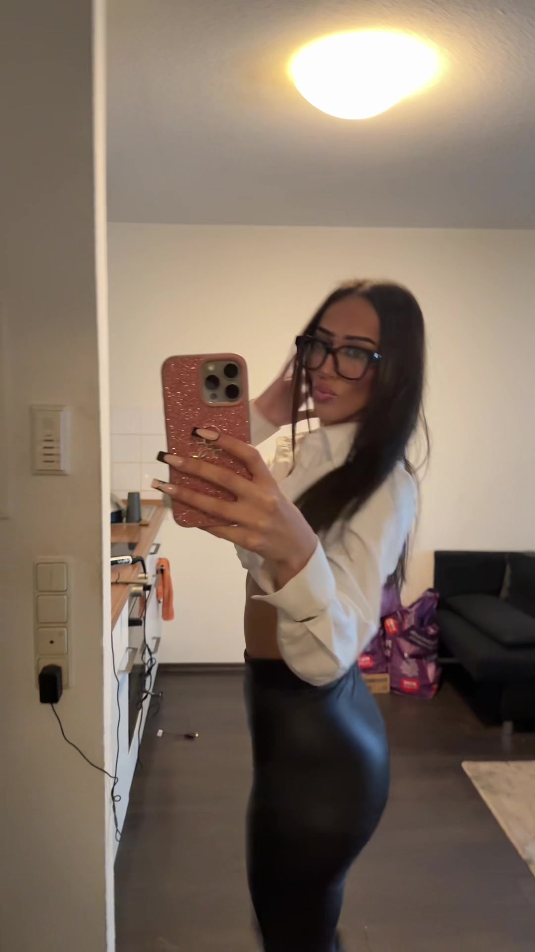 @B💋