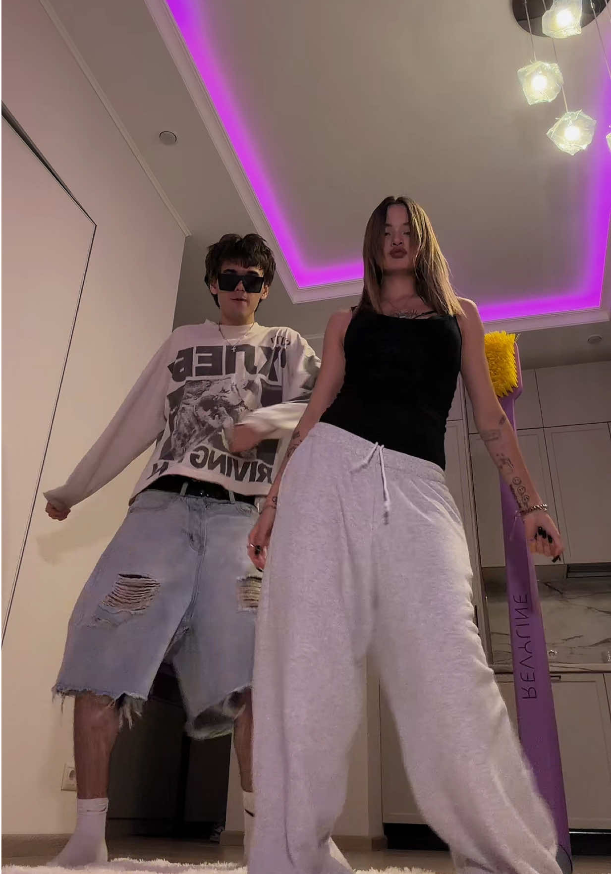 @Лейла