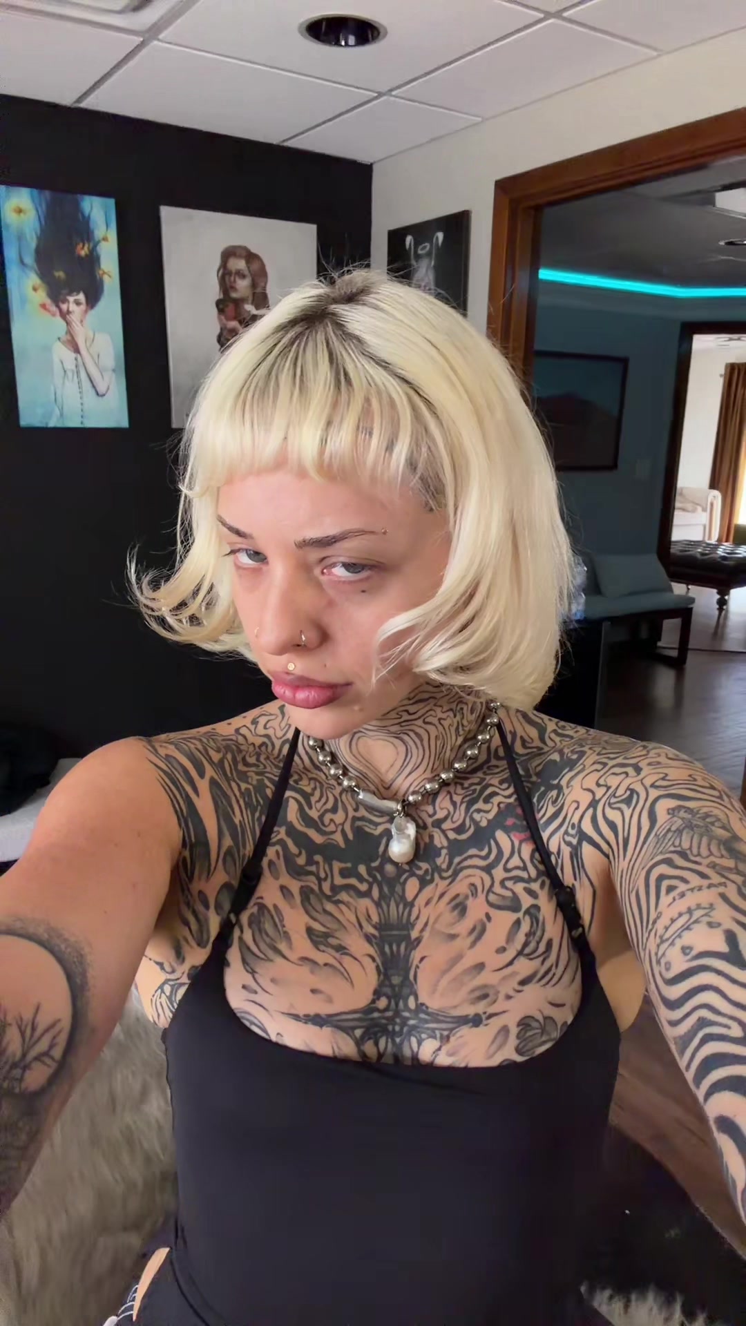 @tinfoilhotgirl