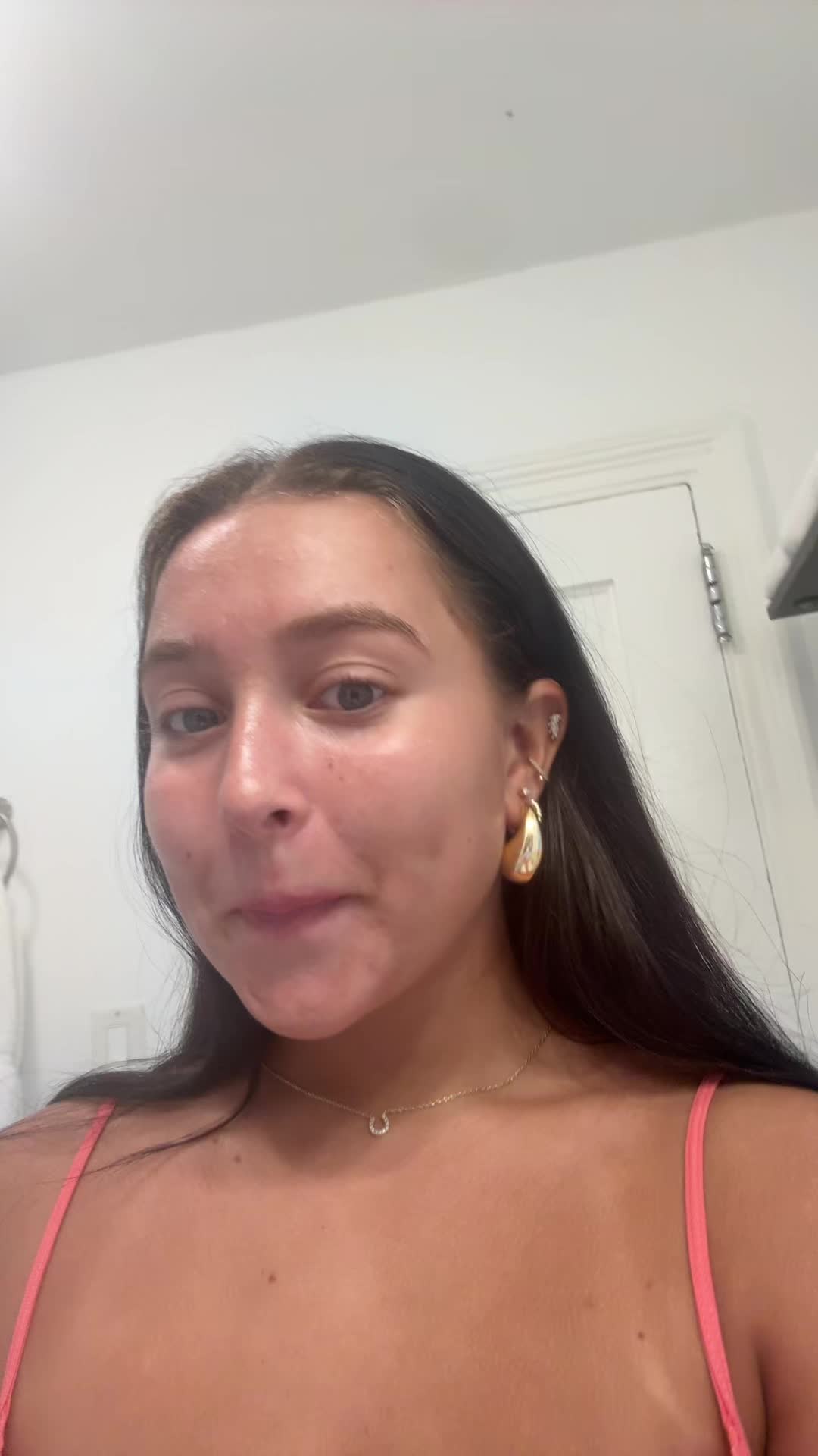 @ellahoppin