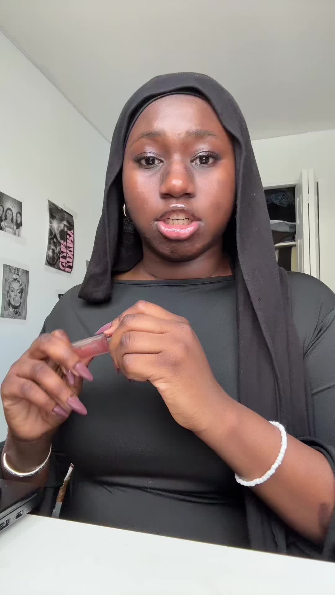 @𝓝𝓪𝓷𝓸𝓾 🥀| Crafty girl 🧶