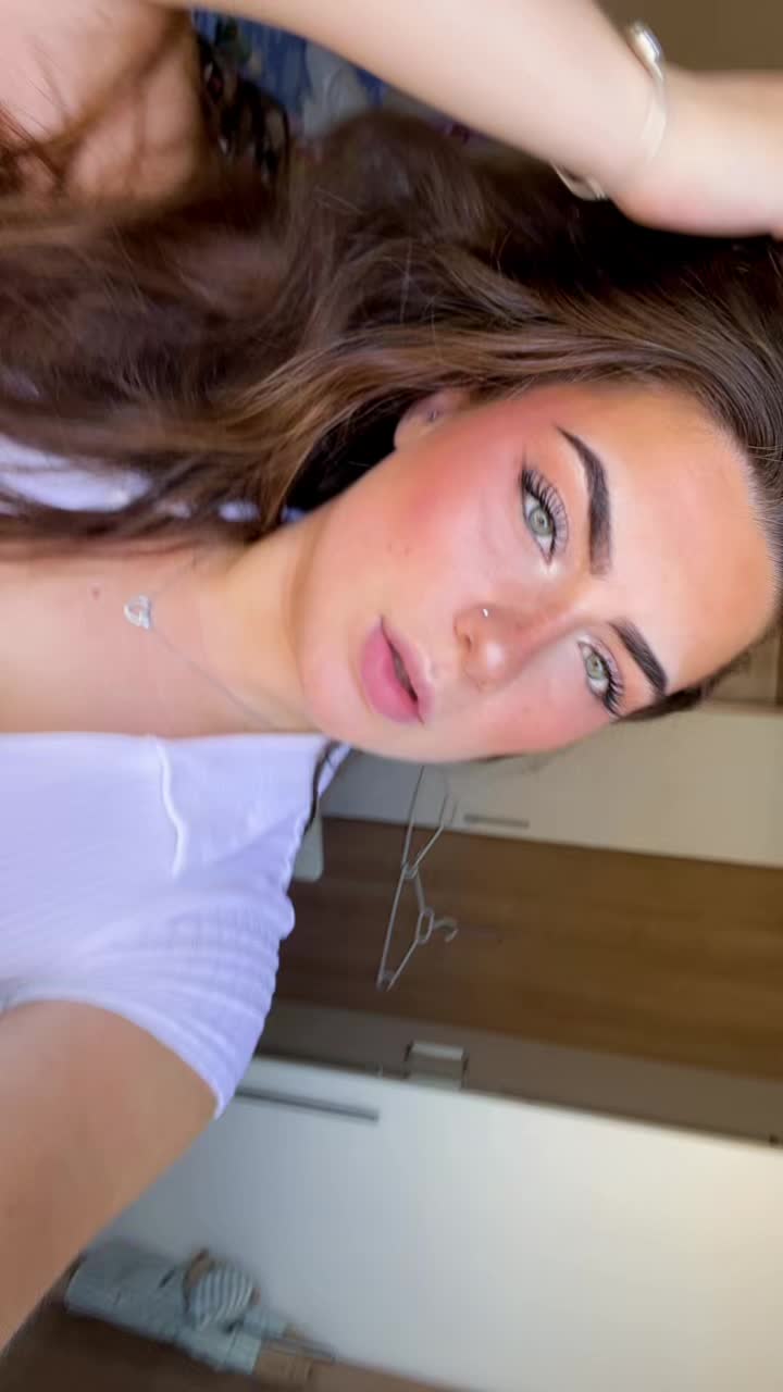@naira🌸