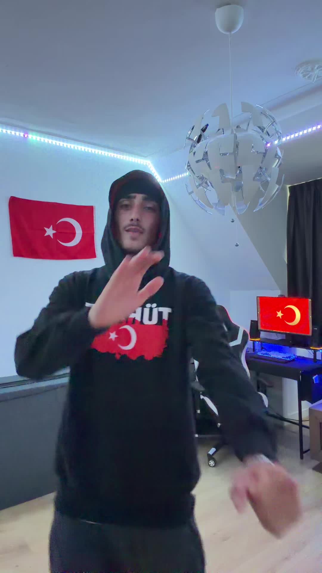 @uzzzijr2