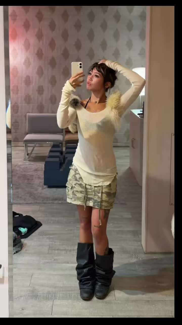 @Beabadoobee