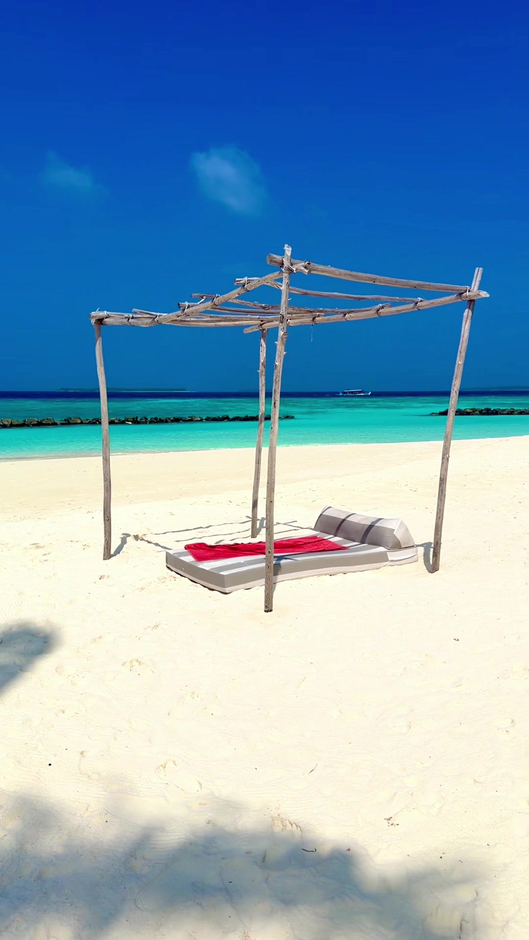 @LuxuryTravelAddict ๐๐