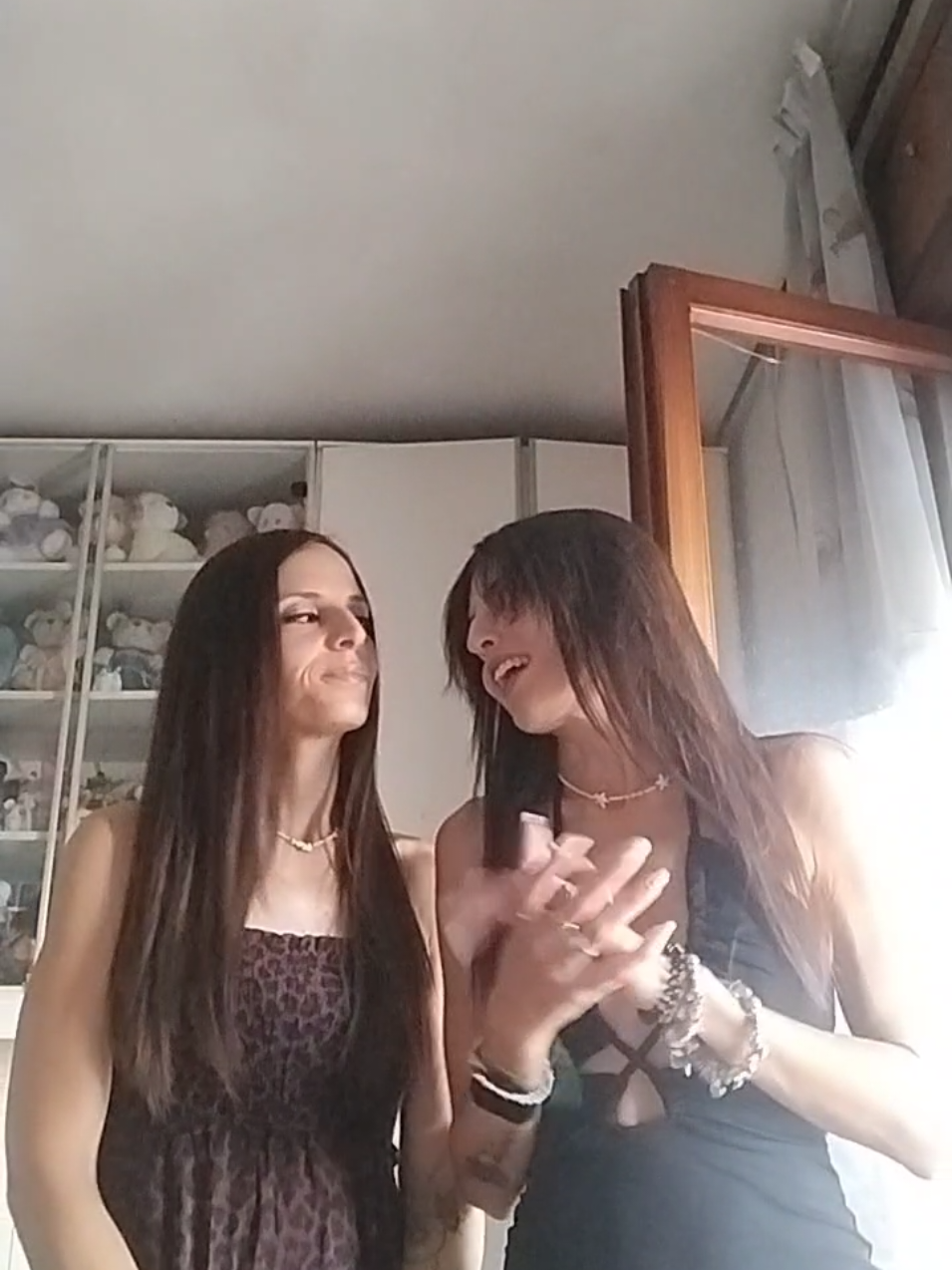 @Valeria