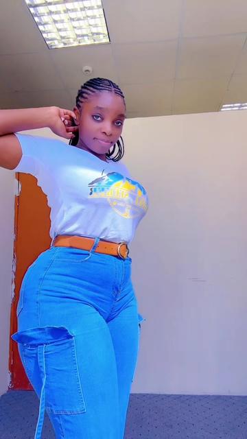 @NINA🥰