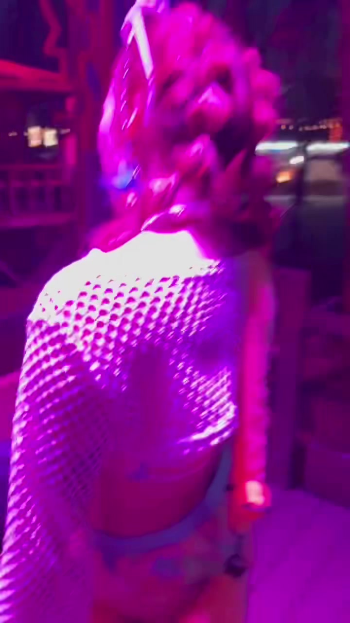 @Lexi