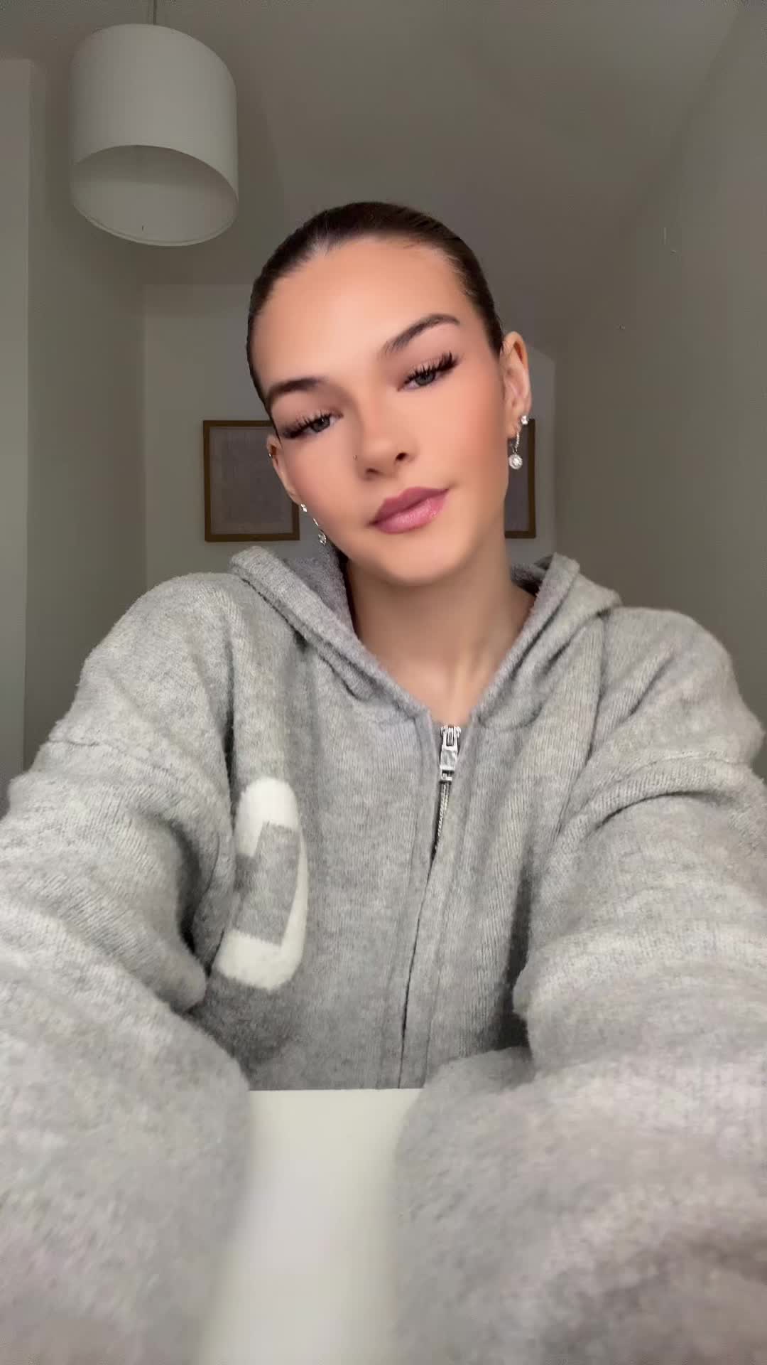 @ella-paige