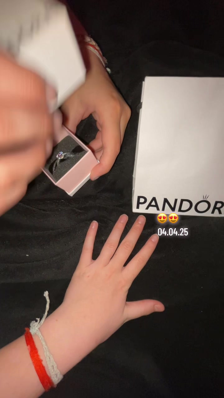 @𝓶𝓲𝓷𝓲 𝓬𝓪𝓽𝓸𝓾