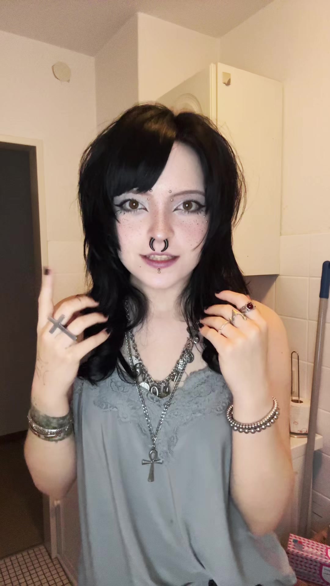 @Ľ:S🐾