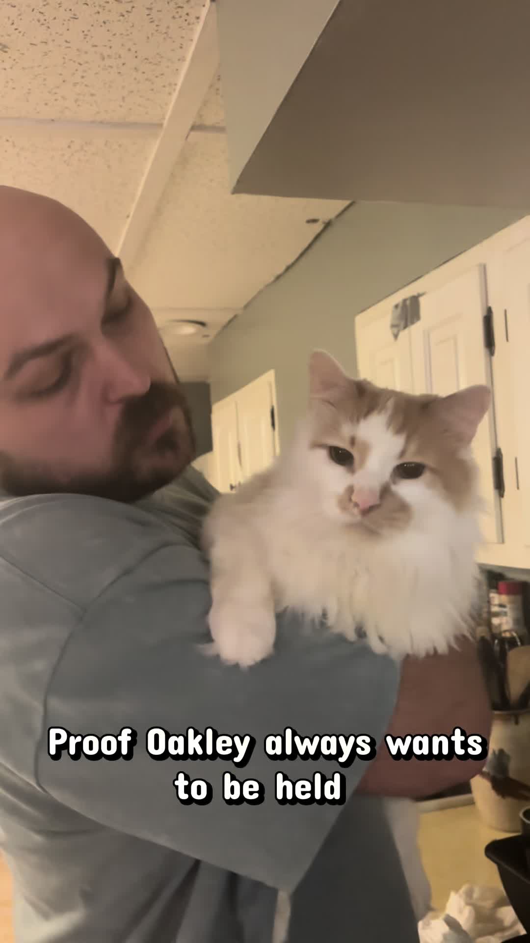 @oakleyhugs