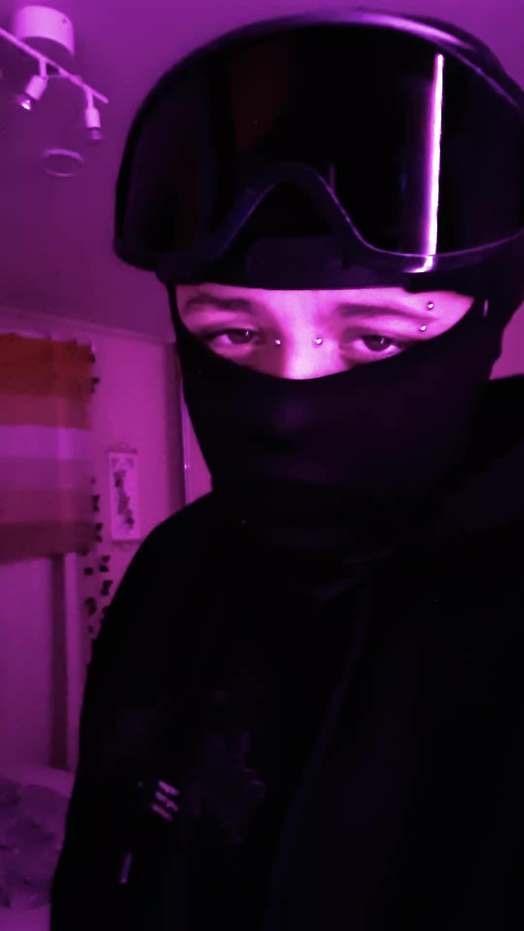 @𝐂𝐚𝐥𝐥𝐬𝐢𝐠𝐧_𝐫𝐚𝐢𝐧 🌧🧷