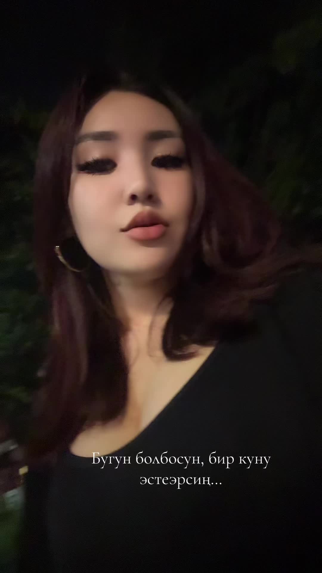 @_adel_