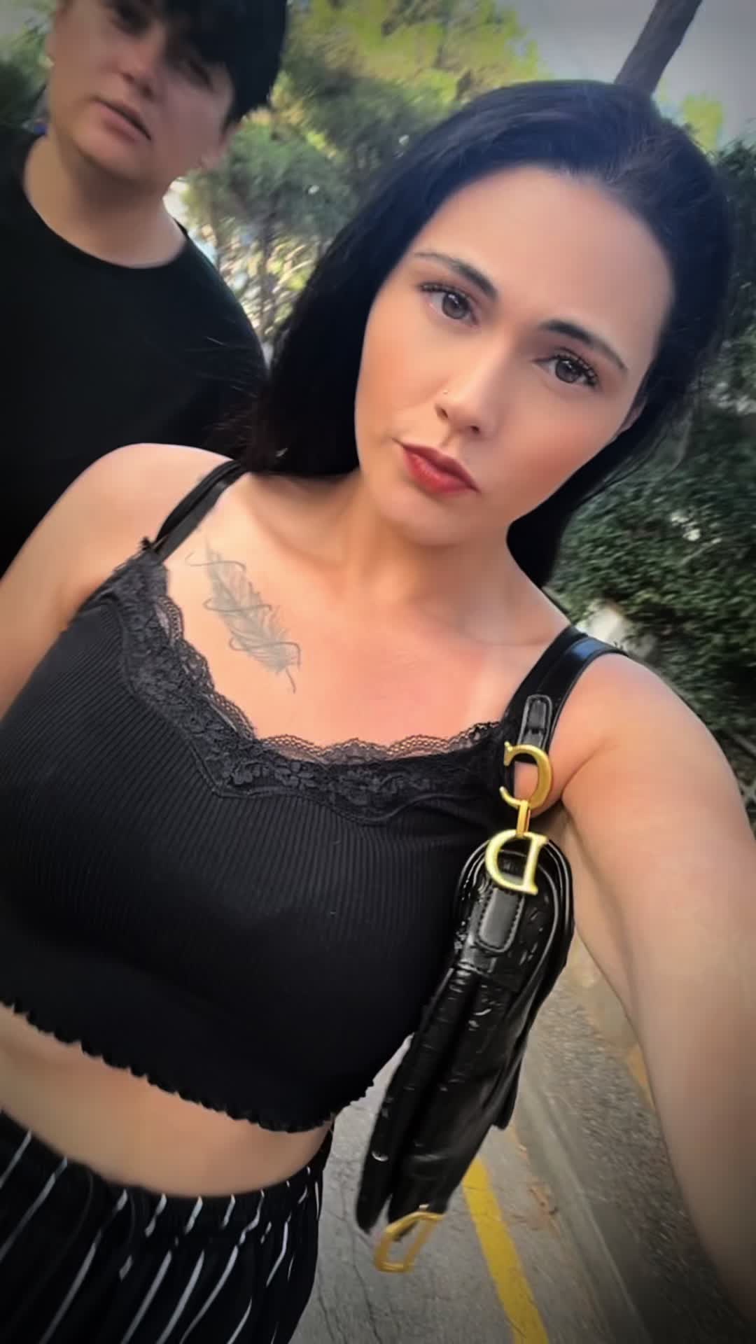 @🧡🤍💜Raffaella 👩❤️👩