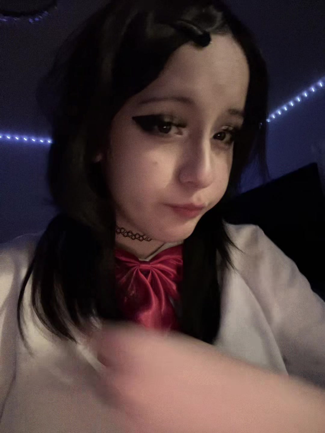 @⃟