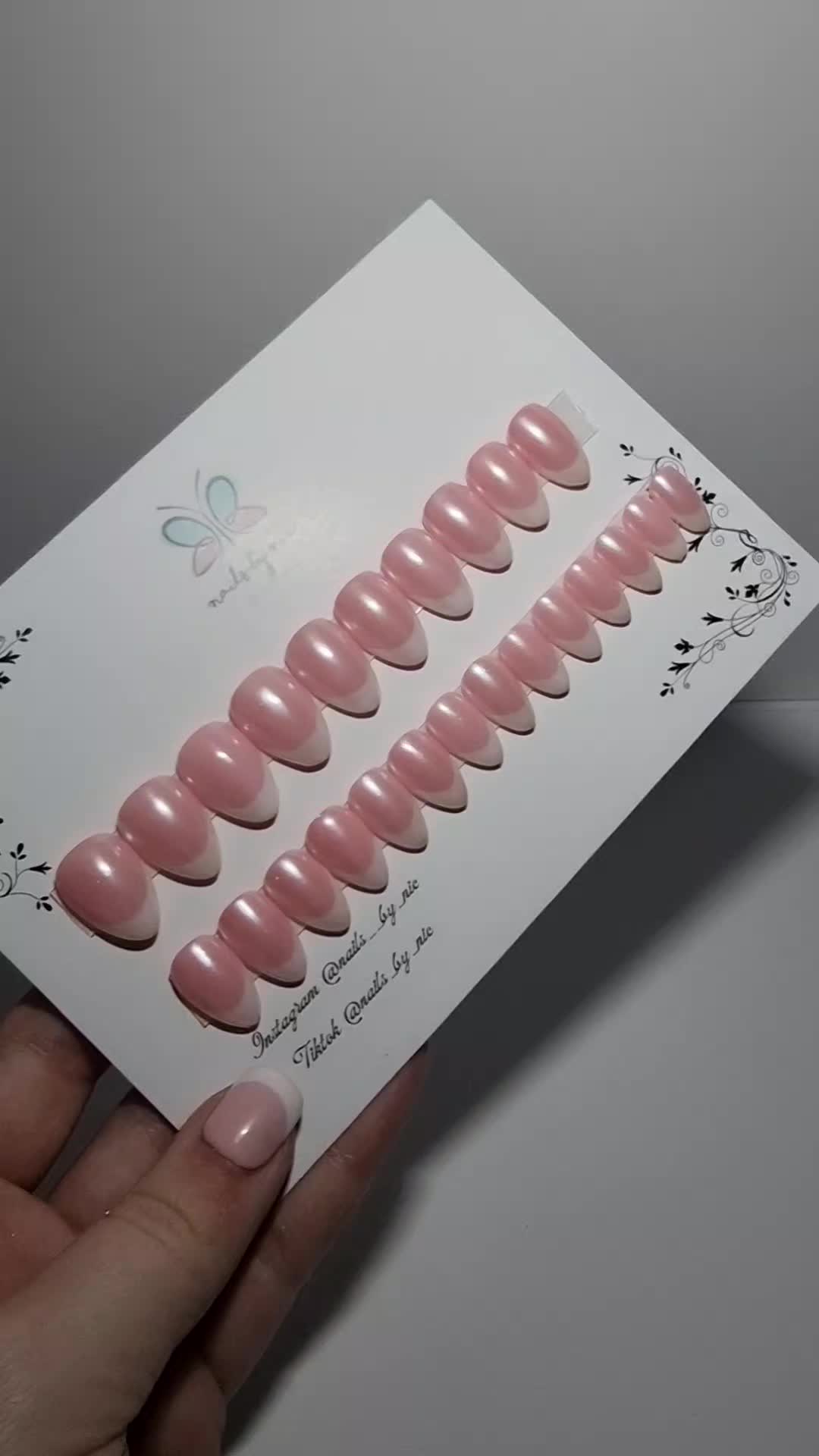 @nailsbynic | Press On Nails