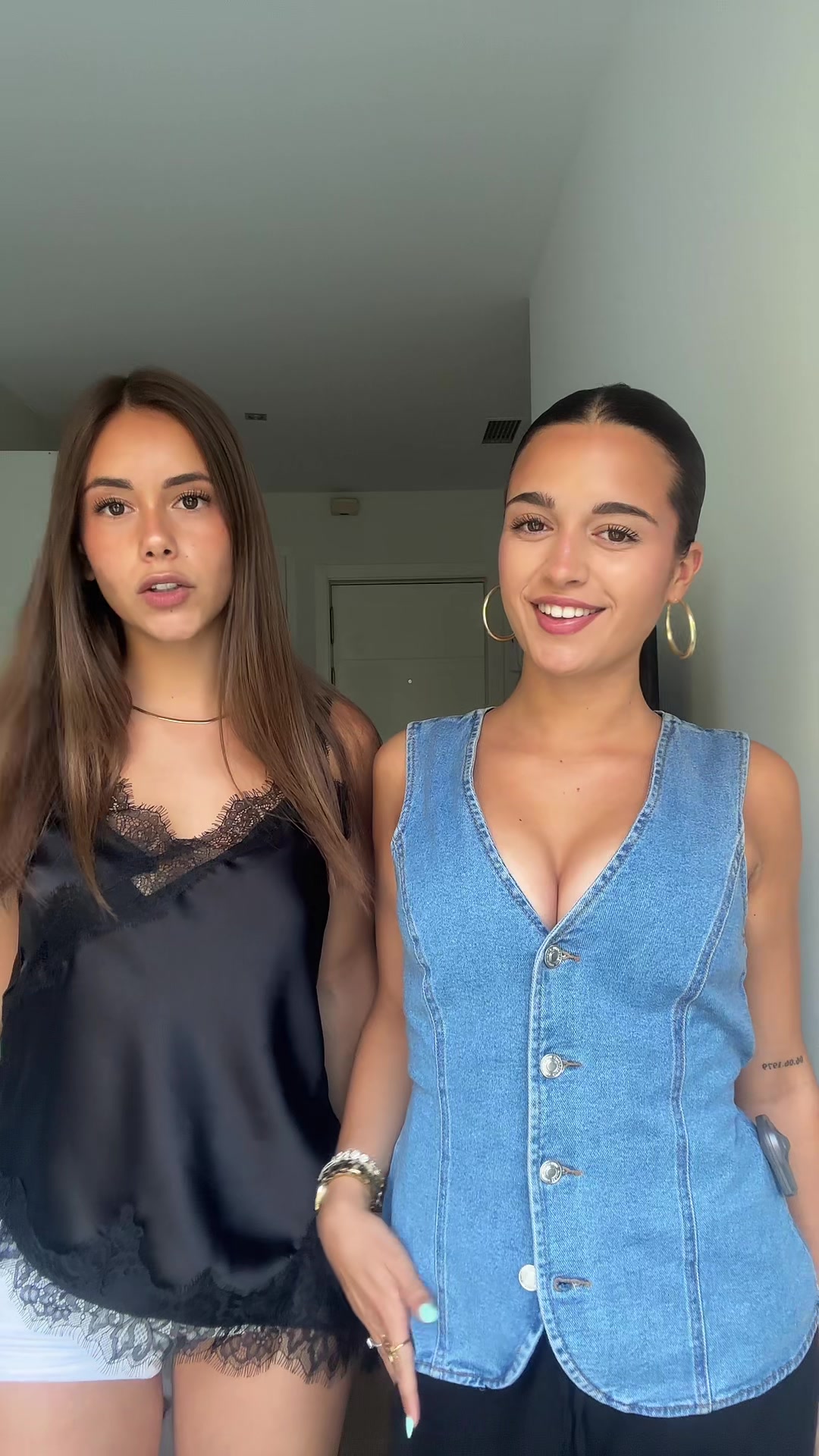 @JANA BEDOS