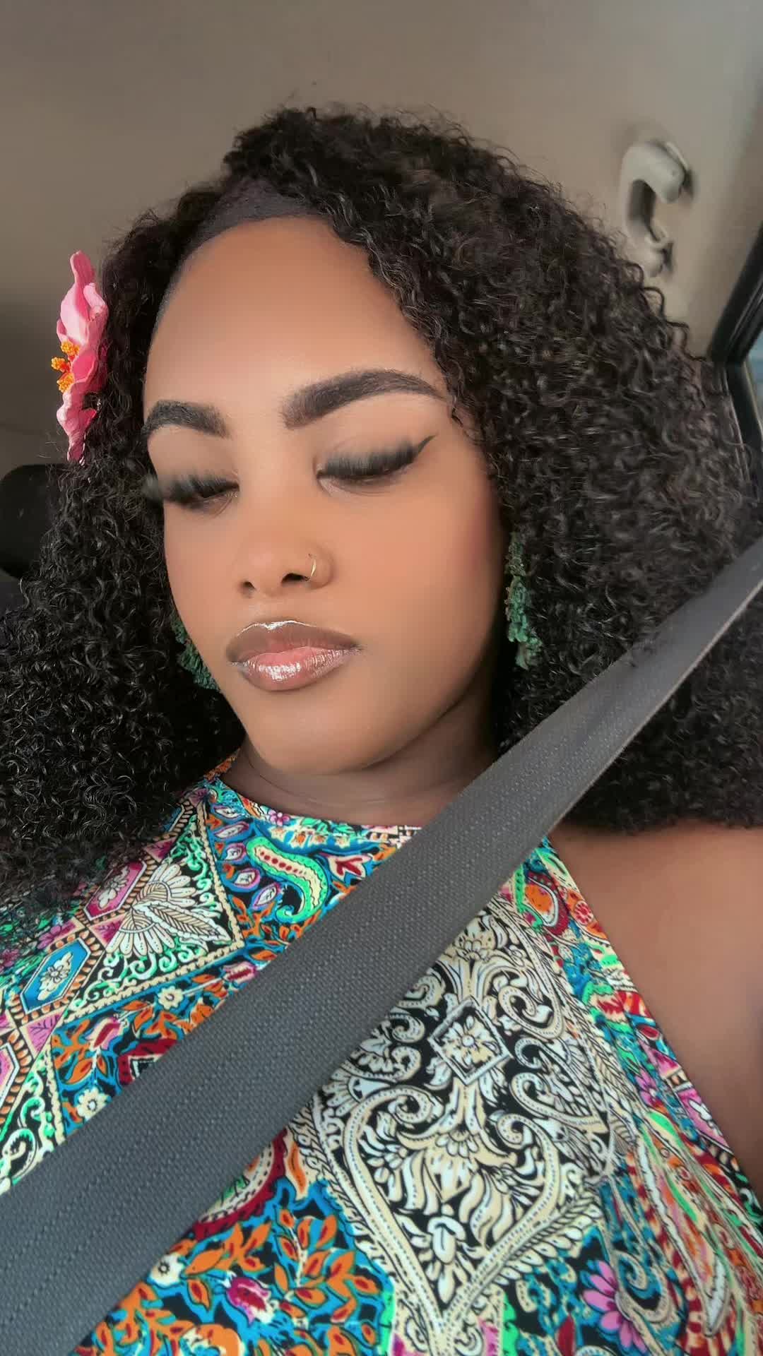 @Supharmy Hooi Isenia 🔐🧿💍🥂