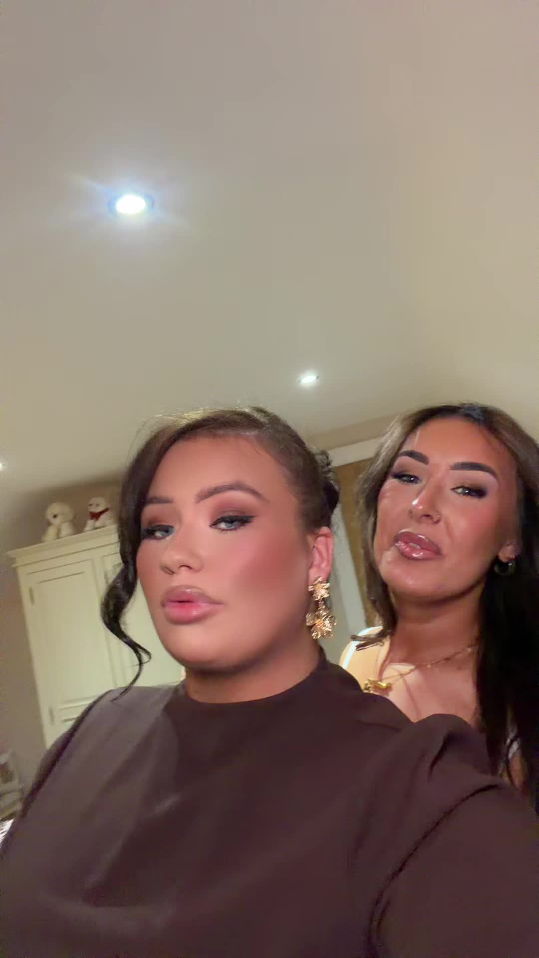 @rhiannonnighribhan