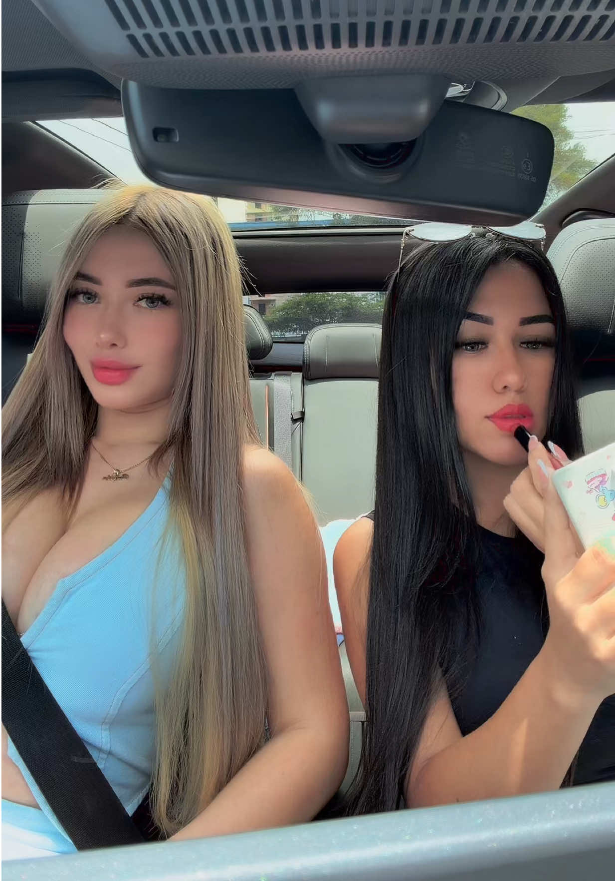 @ᗷᗝᗰᗷÓᑎ 🪽🍭