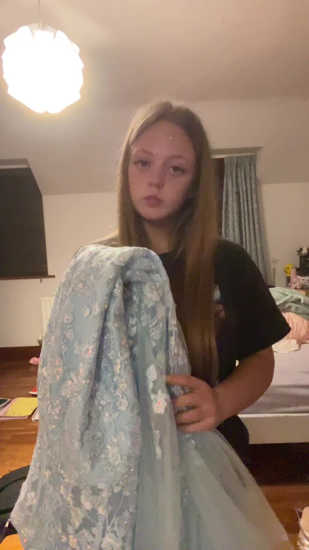 @ella_ward83