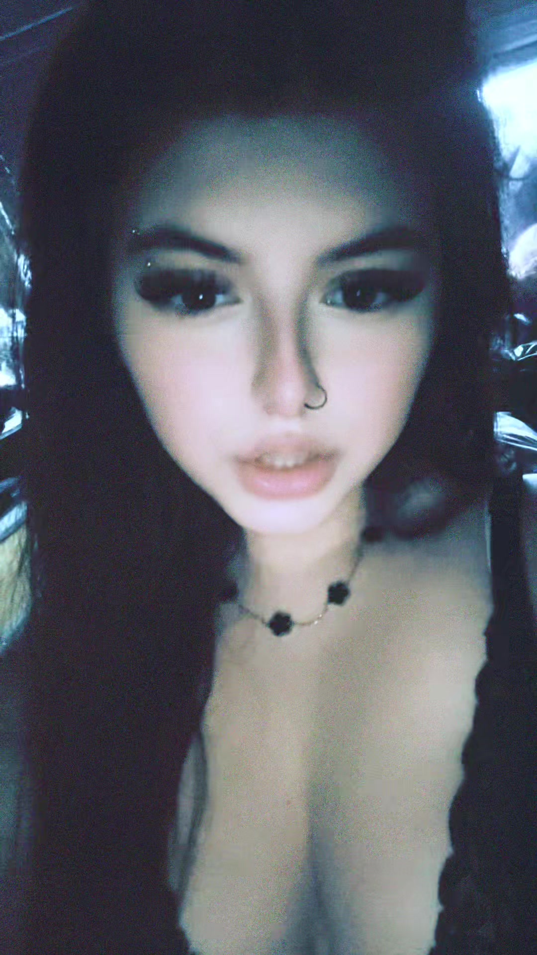 @🤫