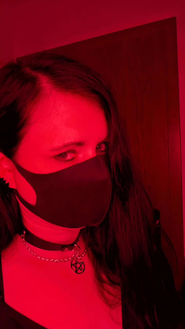 @𝕾𝖆𝖑𝖊𝖒 𝖂𝖎𝖙𝖈𝖍 🖤