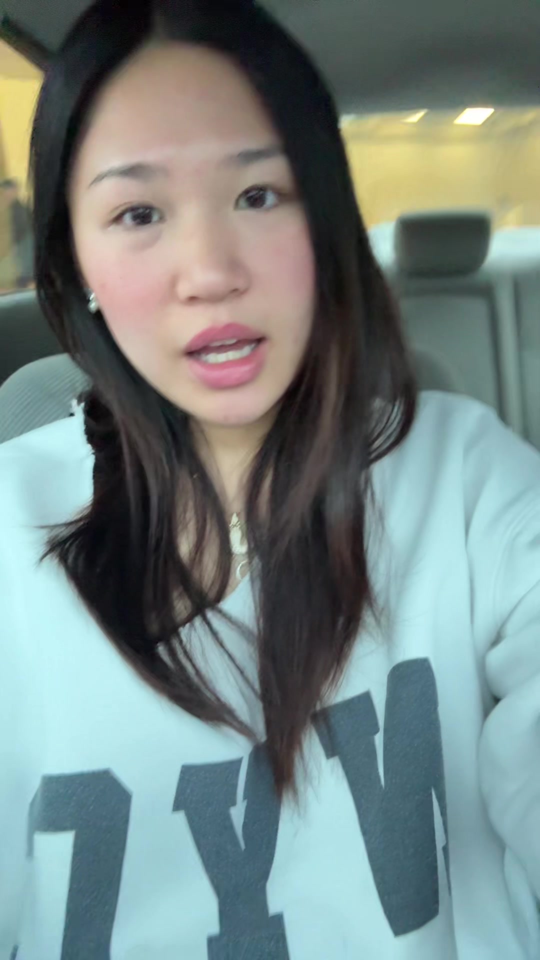 @julianamananes