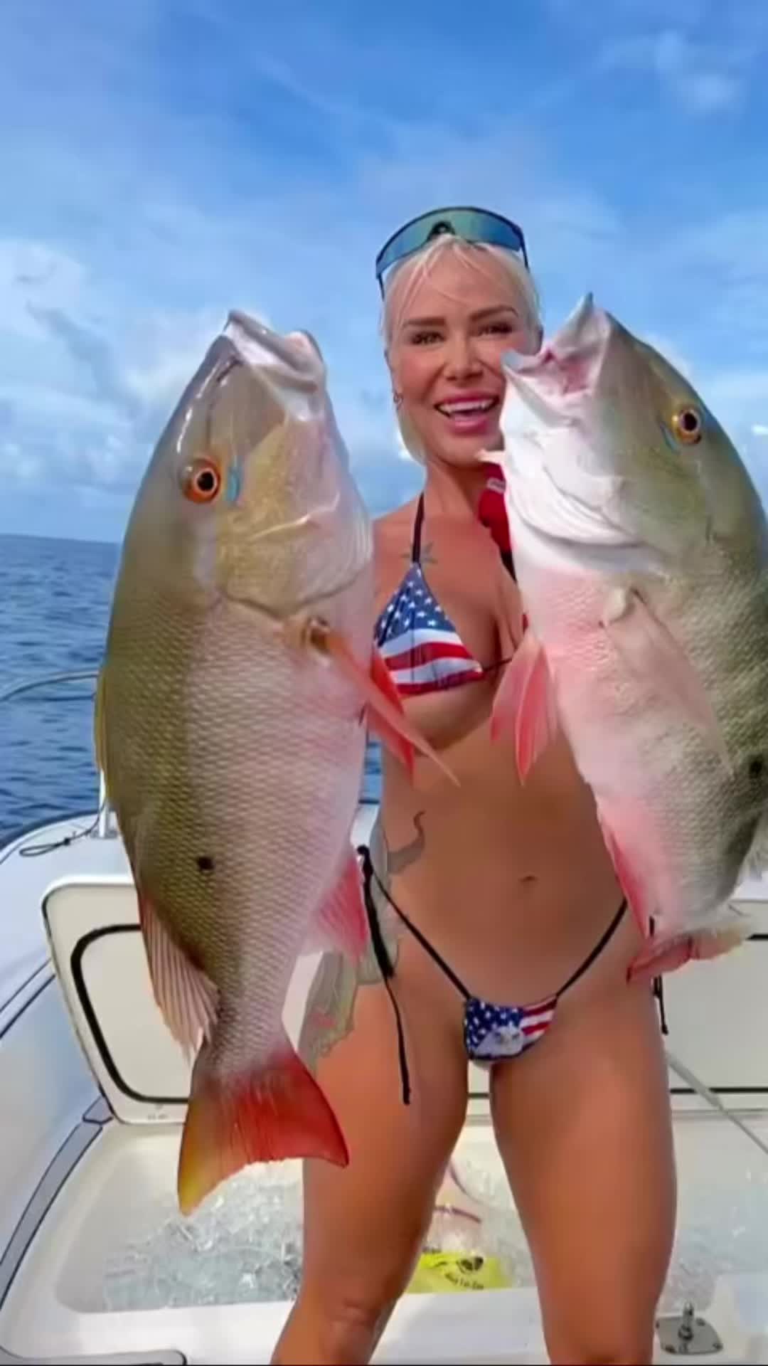 @hotgirlsfishing