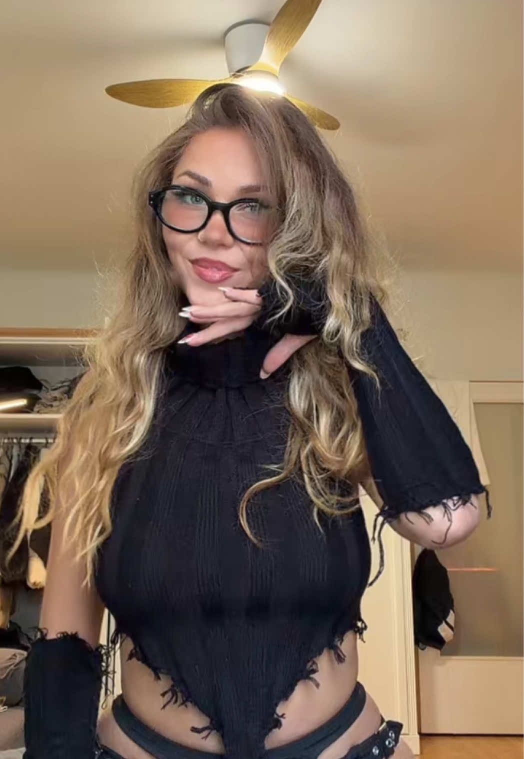 @whoisshe