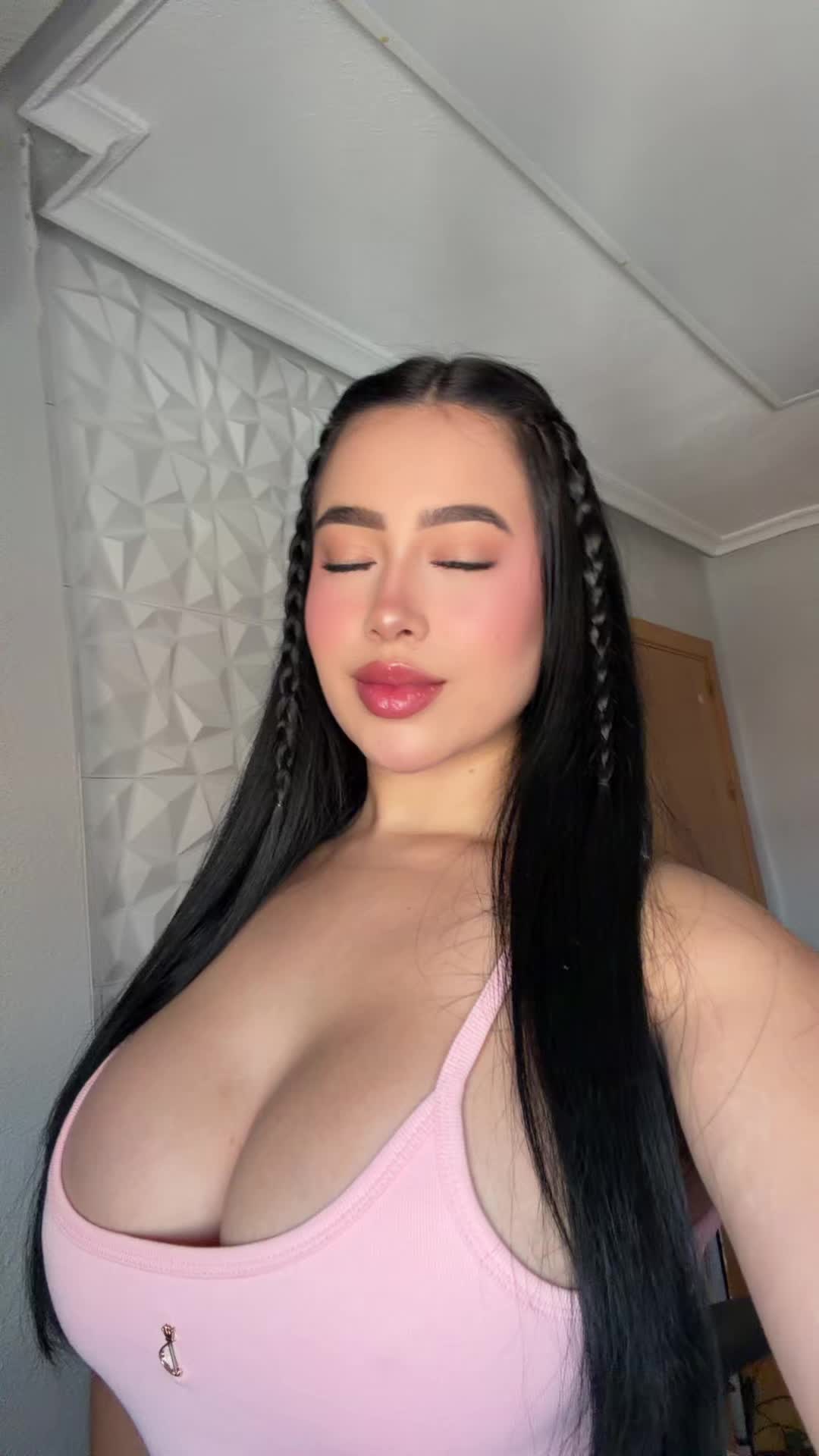 @valesuarezl_2 👑