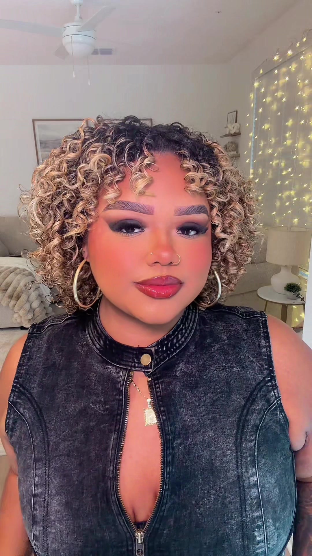 @Curlyheadsierra 💗