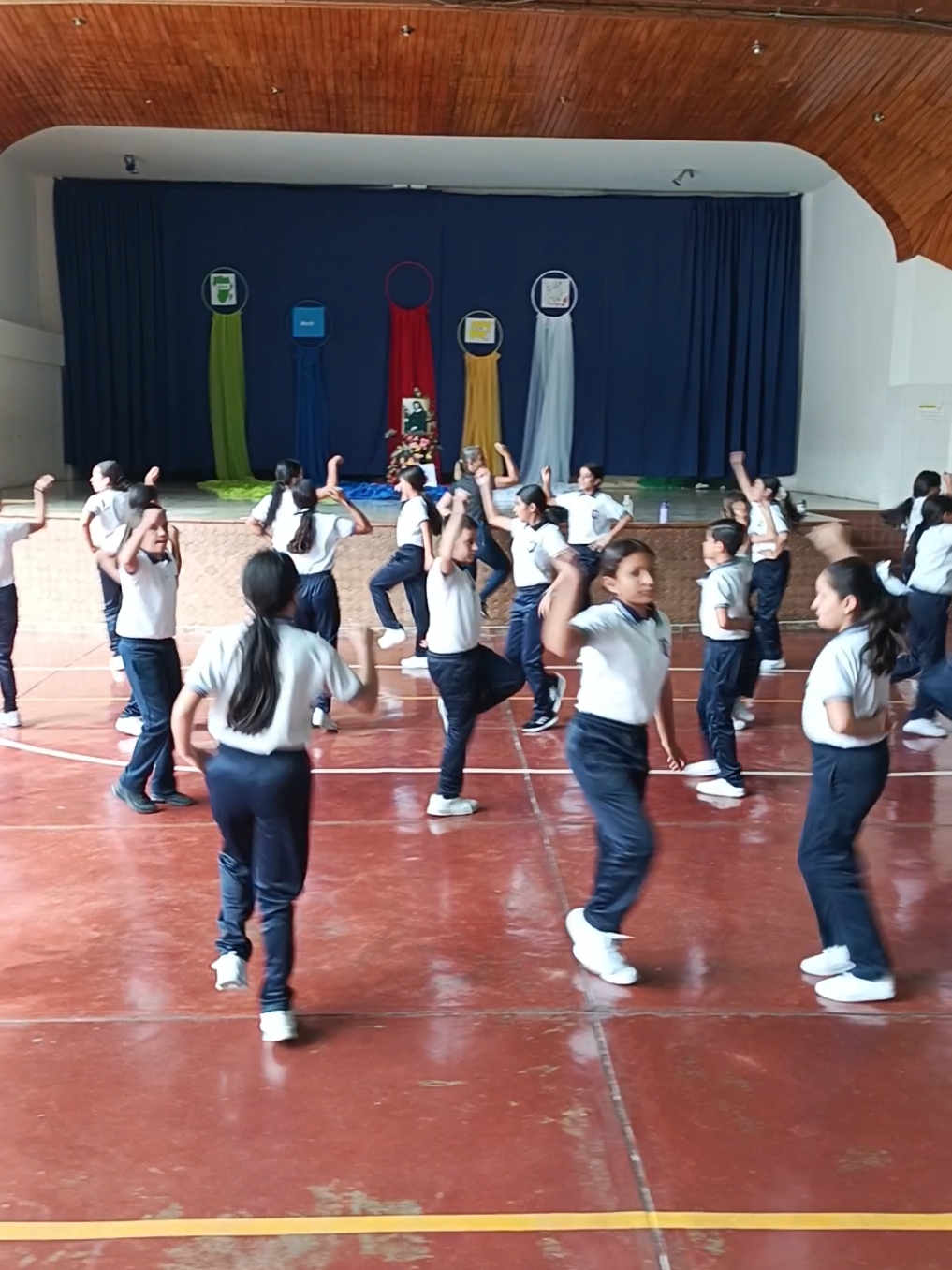 @colegiostamarianadej_pregonero