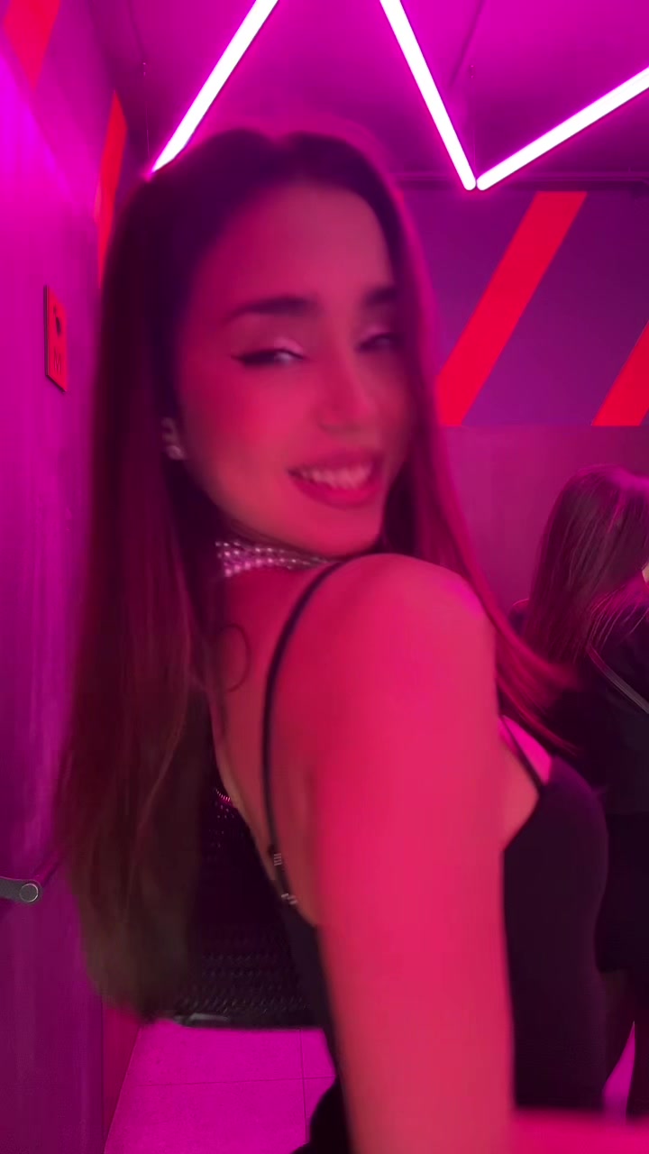 @Melania