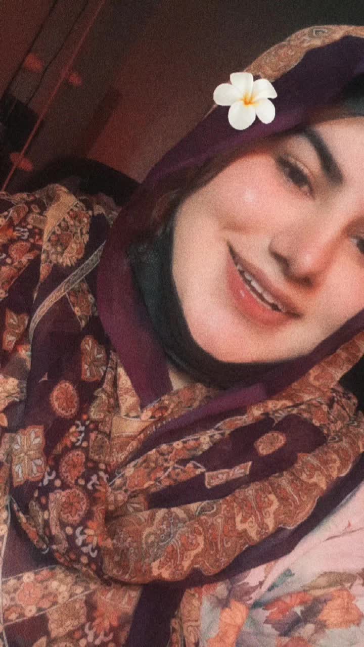 @Iqra🥰