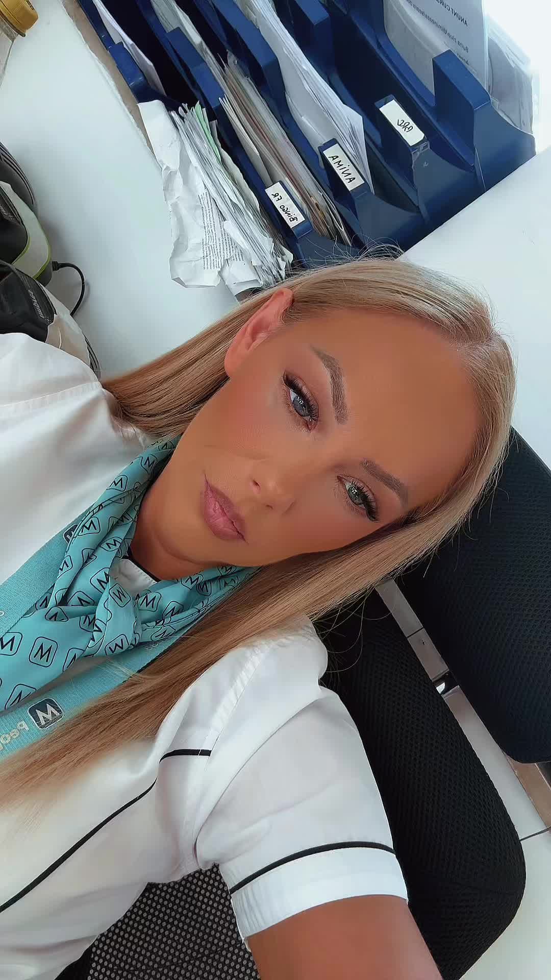 @Georgiana🖤