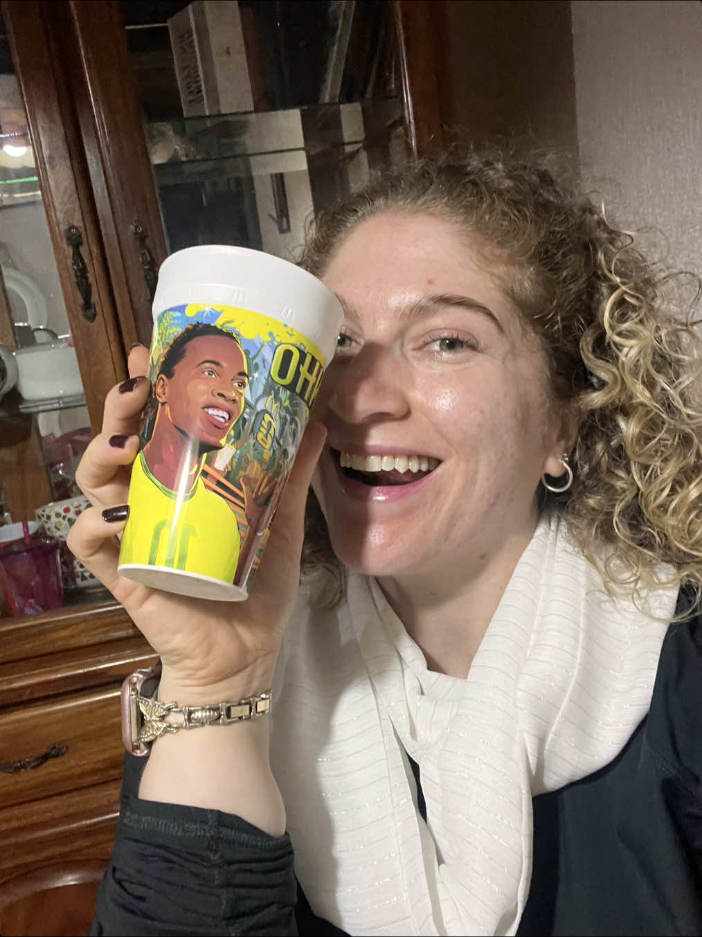 @Ana María